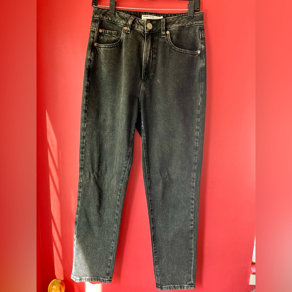 GARAGE DENIM Mom Jean